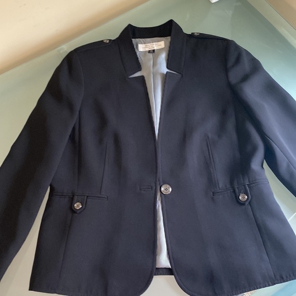 Tahari Jackets & Blazers - Like NEW Tahari Black Blazer with Silver Hardware Size 12P